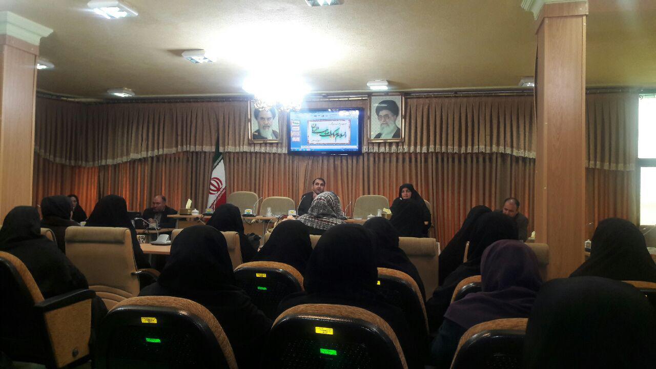 اولین جلسه مشورتی بانوان شهرستان نظراباد برگزار شد