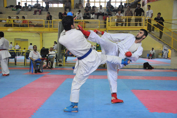 درخشش بسیجیان حوزه شهید عابدی قم در مسابقات قهرمانی کاراته