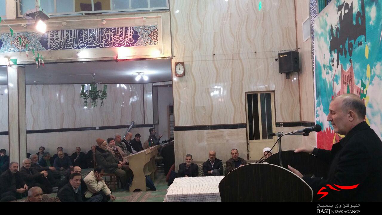 نشست مسوولین و مردم در پایگاه شهید نیری برگزار شد