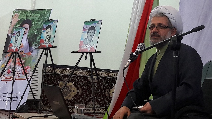 انقلاب اسلامی دستاورد ارزشی مردم ایران/ جنگ نرم ارزش ها را هدف گرفته است