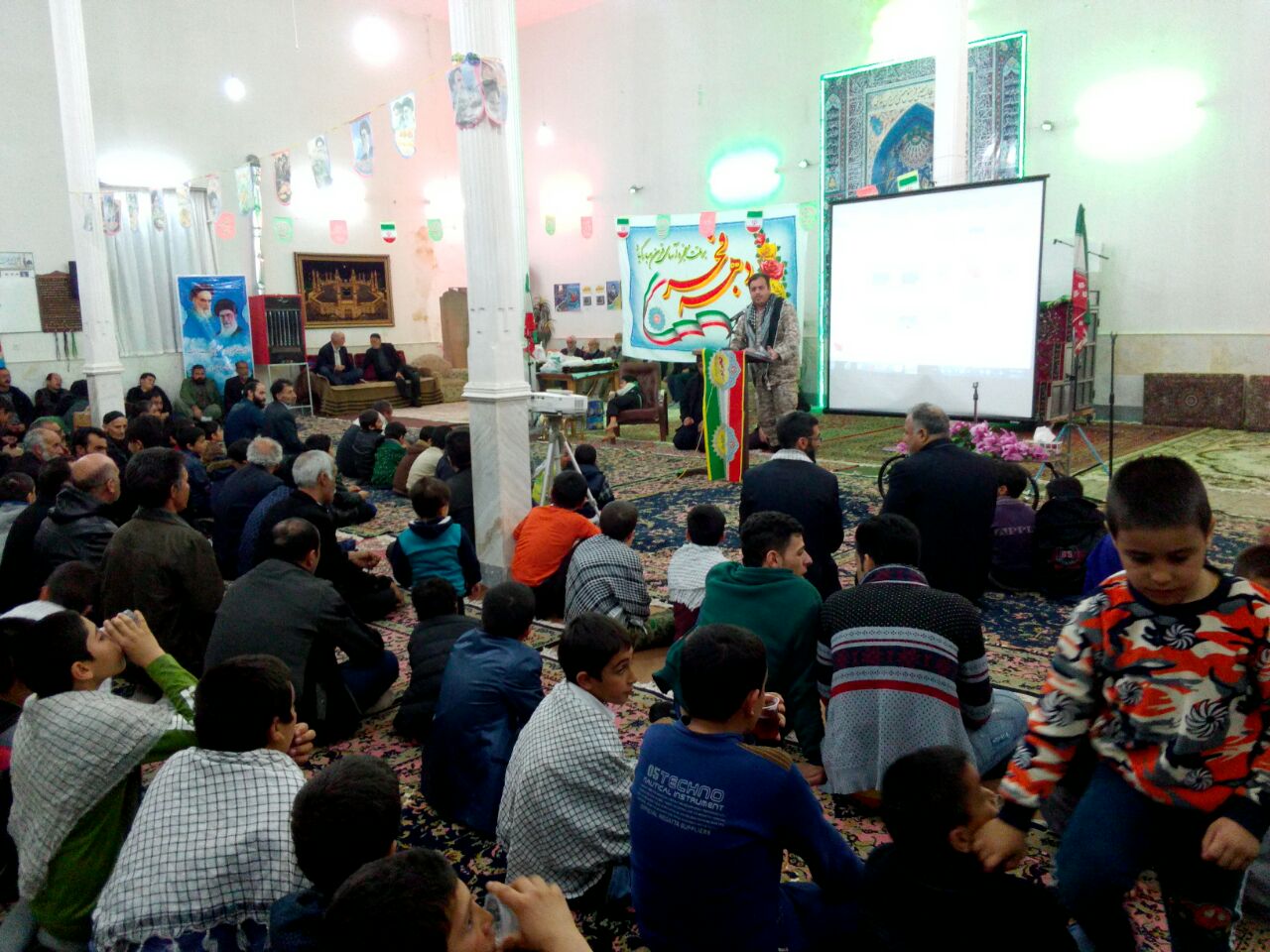 برگزاری جشن انقلاب در روستای حسین آباد