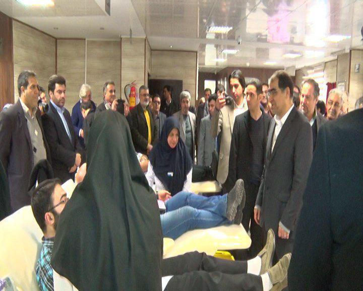 سومین مرکز جامع اهدای خون کشور با حضور وزیر بهداشت در کرج افتتاح شد