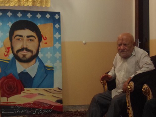دیدار از خانواده شهدا به همت عقیدتی سیاسی سپاه دشتستان