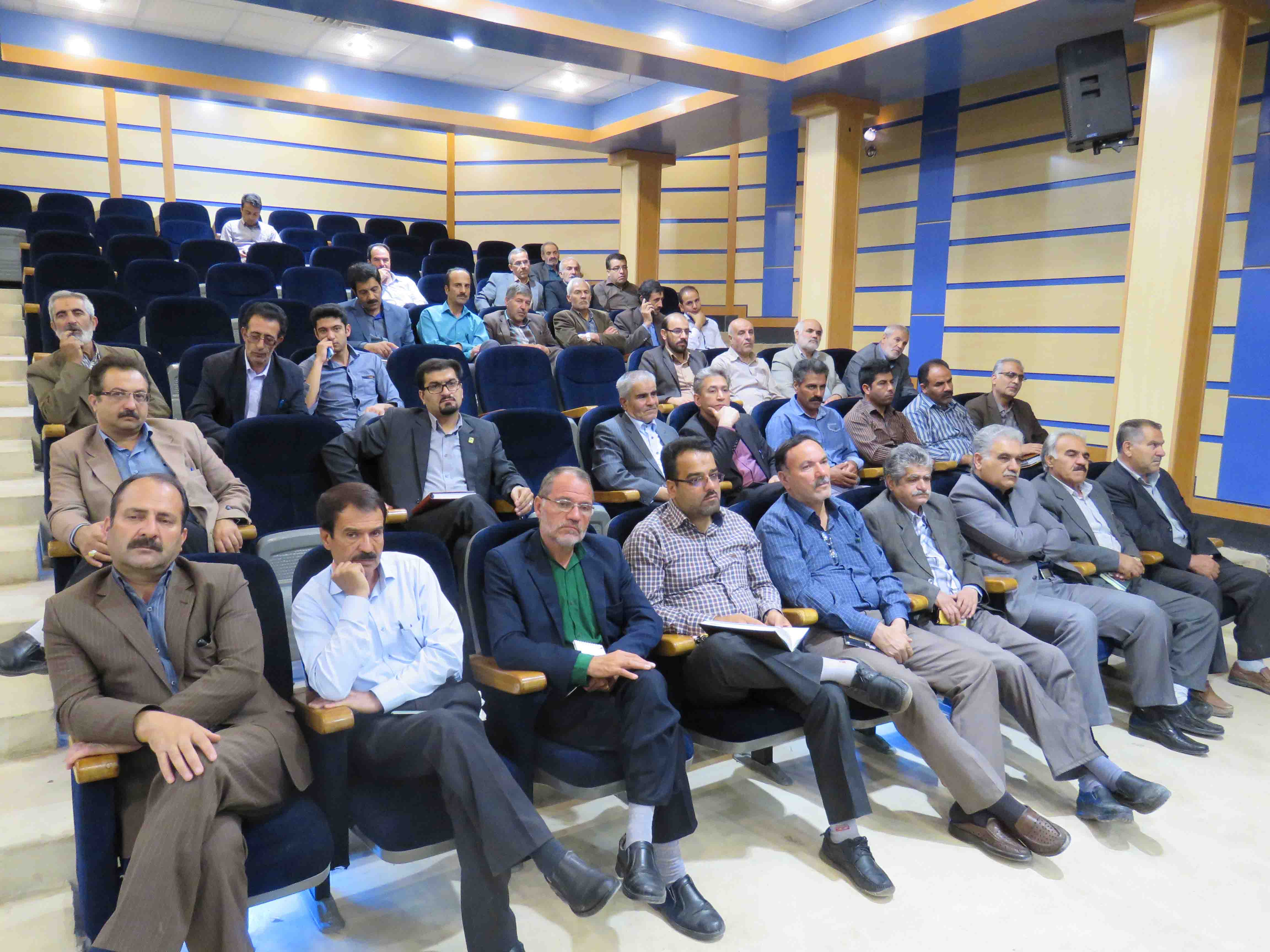 همایش توسعه و ترویج فرهنگ نماز در شهرضا برگزار شد
