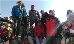 صعود کوهنوردان قمی به قله‌های کازبک گرجستان و البروس روسیه