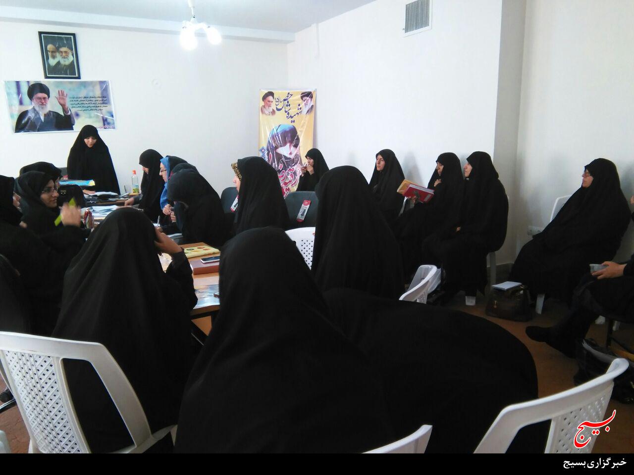 دوره تربیت مربی کودک و نوجوان مهدویت در مهرشهر کرج برگزار شد + تصاویر