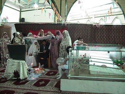 مراسم عقد زوج جوان در جوار شهدای گمنام سپاه قدس گیلان برگزار شد