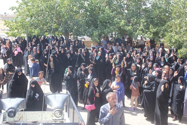 تشییع پیگر شهید مدافع حرم در شهرستان بوئین زهرا