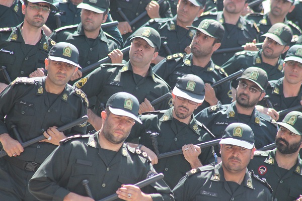 رژه مقتدرانه نیروهای مسلح در قزوین