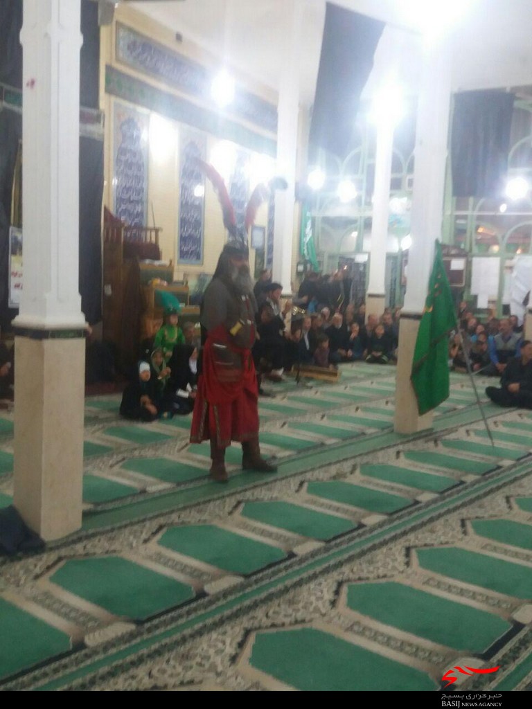 اجرای مراسم تعزیه خوانی واطعام به نمازگزاران درشهرستان نظرآباد.