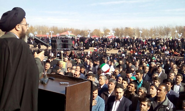 حضور گسترده مردم شهر اقبایه در راه پیمایی 22 بهمن