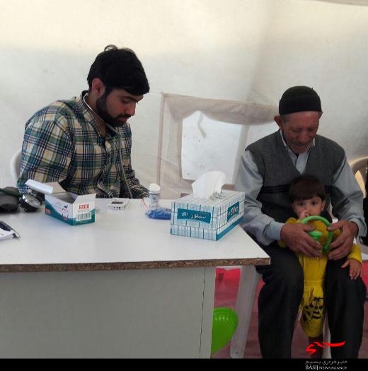 ارائه خدمات پزشکی توسط جهادگران بسیجی در منطقه کرج نو