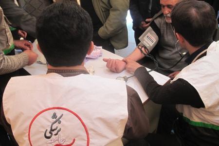 اعزام گروه‌های پزشکی به مناطق محروم نهاوند