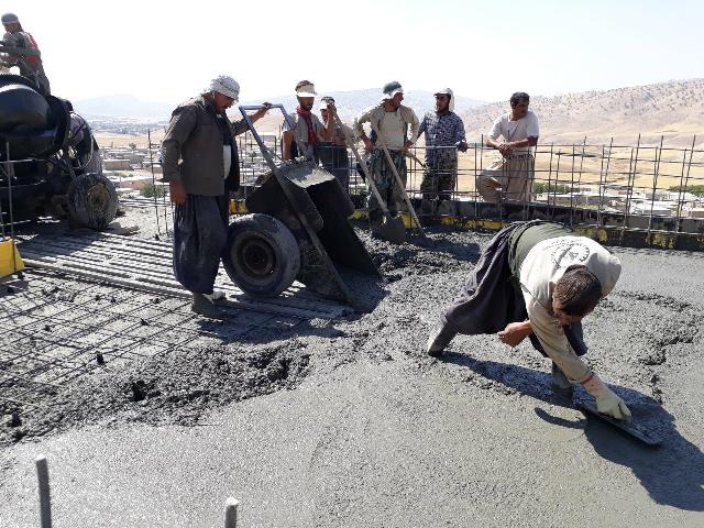 با تلاش 100نفر از جهادگران بسیجی، کار بتن ریزی منبع آب روستای قلعه جوق به پایان رسید