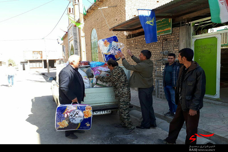 ارسال کمک‌های مردمی روستای توانه نهاوند برای زلزله‌زدگان کرمانشاه