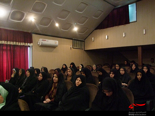 همایش فرهنگ سازی حمایت از کالای ایرانی و مبارزه با قاچاق کالا