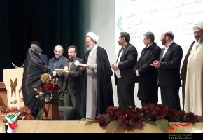 عزت ایران اسلامی مرهون رشادت‌های شهدا و جانبازان است