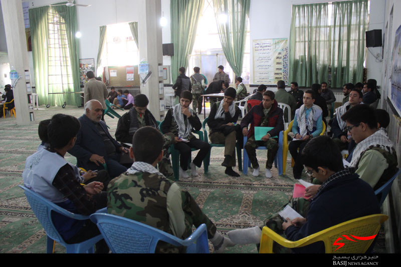 برگزاری اولین مجمع قشری بسیج در مسجد/ کاری پژوهشی توسط نخبگان بسیج دانش آموزی/ فرصتی برای جوانان در بستر بسیج