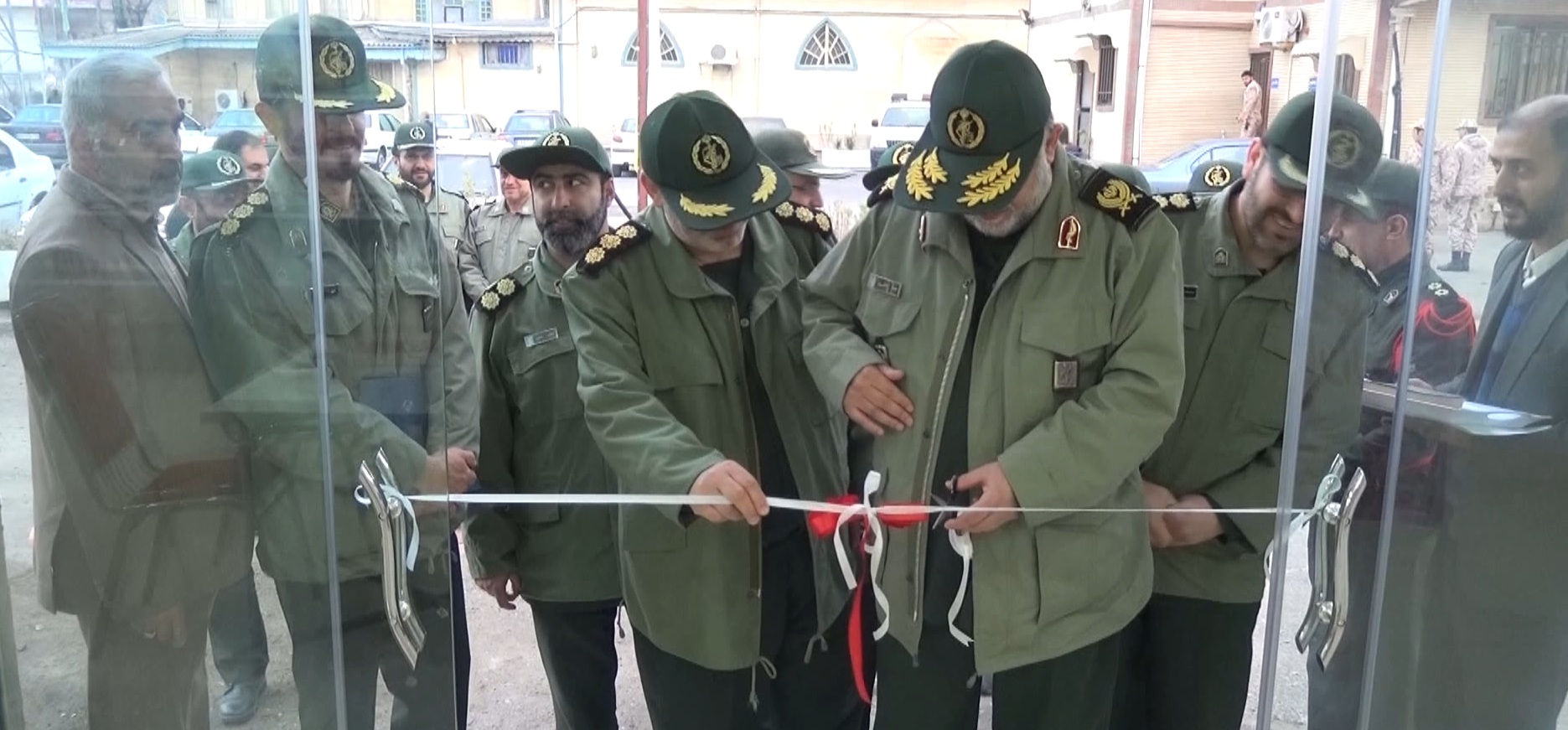 افتتاح فروشگاه اقلام مصرفی کوثر در ستاد سپاه قدس گیلان