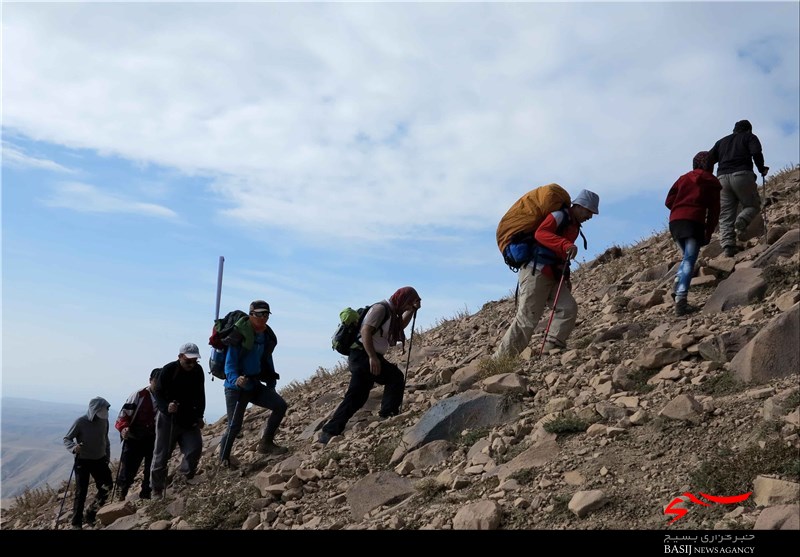 نجات کوهنورد 48 ساله در کوه‌های کرج