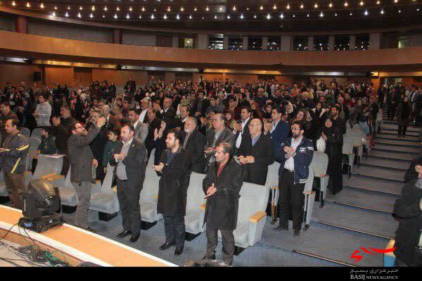 جشن بزرگ چله پیروزی انقلاب اسلامی با حضور اصناف کرج برگزار شد .
