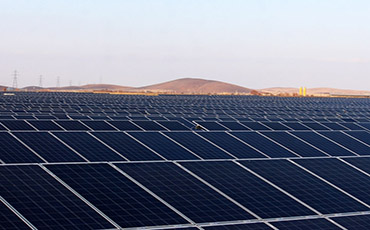 افتتاح 3 نیروگاه‌ خورشیدی با حضور وزیر نیرو در همدان