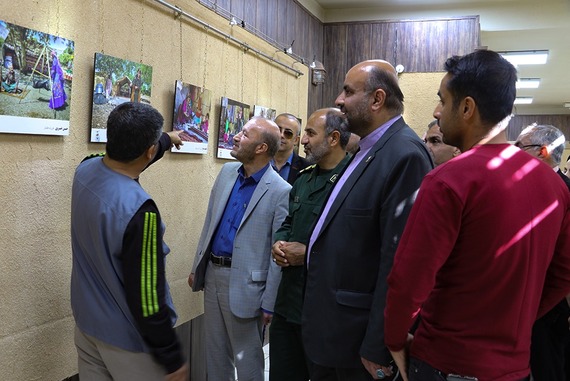 افتتاح نمایشگاه آثار هنرمندان شاهد و ایثارگر استان فارس