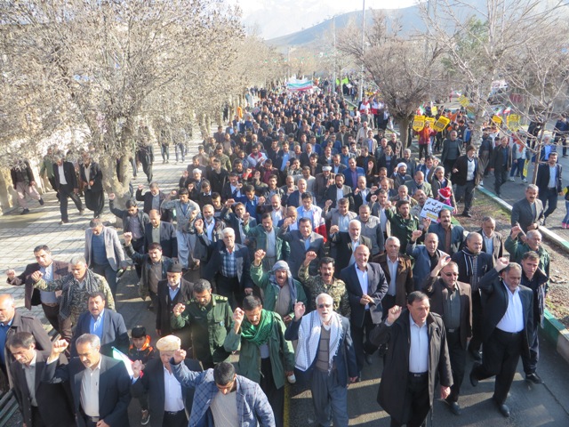 راهپیمایی یوم الله 22 بهمن در شهرستان ملکشاهی برگزار شد