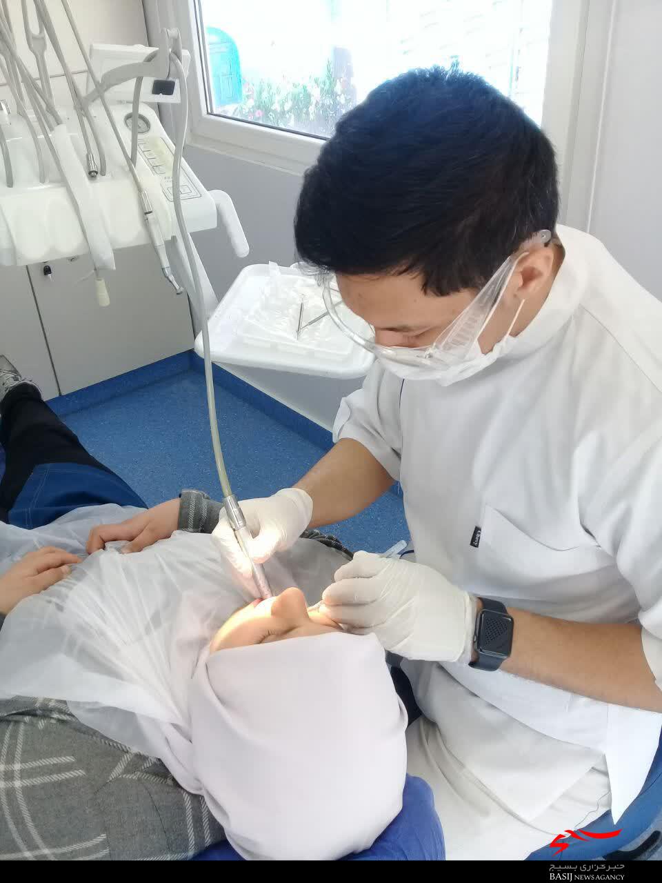 ارائه خدمات رایگان دندانپزشکی در منطقه مهرشهر کرج
