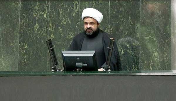 گریه نماینده بوشهر در مجلس شورای اسلامی