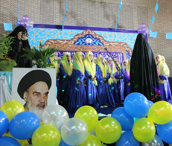 مراسم گرامیداشت مقام زن در قزوین برگزار شد.