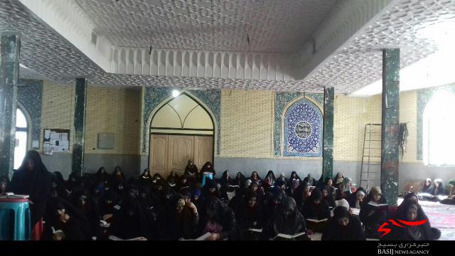 محفل انس با قرآن کریم در مسجد جامع رزن برگزار شد