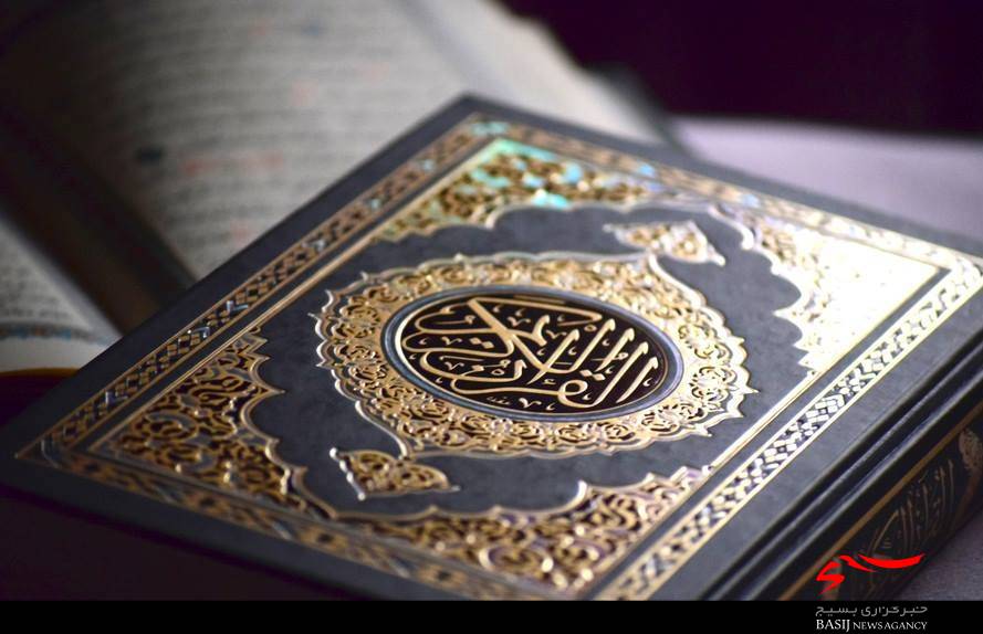 برگزاری ویژه برنامه ۳۰ روز با قرآن در امامزاده حسن(ع) کرج