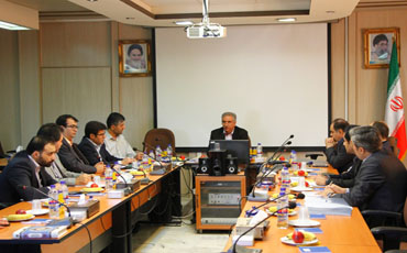 برگزاری جلسه کمیسیون قوانین، مقررات و آموزش وزارت نیرو در توزیع برق همدان
