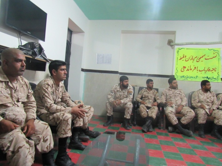 دیدار صمیمی سربازان وظیفه با فرمانده ناحیه فاریاب به مناسبت دهه کرامت