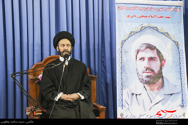دشمنان در صدد تضعیف مقاومت و یکپاچگی ملت ایران هستند