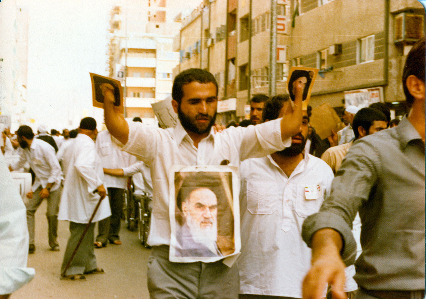 جانبازان صاحبان اصلی انقلاب اسلامی و نظام هستند