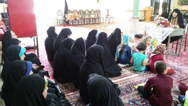 برگزاری نشست بصیرتی به مناسبت دهه کرامت در پایگاه شهیده موسوی بهار