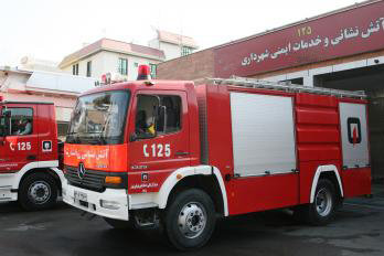 نجات 10 نفر طی عملیات‌های آتش‌نشانان همدان