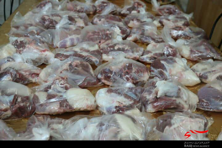 توزیع گوشت قربانی بین روستاهای محروم منطقه ماهدشت و صفادشت