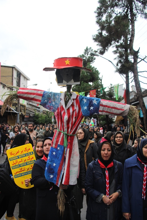 خروش مرگ بر آمریکای گیلانیان در یوم الله 13 آبان+تصاویر