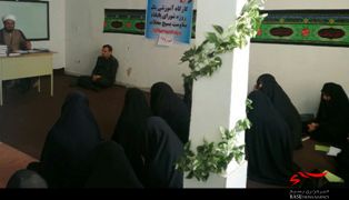 برگزاری کارگاه آموزشی تربیت و آموزش در حوزه خواهران اسدآباد