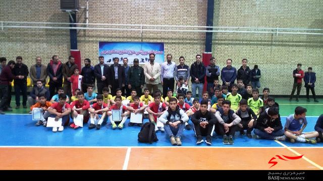برگزاری مسابقات فوتسال نوجوانان جام شهیدان «دیباج» در همدان