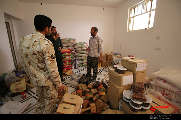 کمکهای جمع اوری شده مردم به سیل زدگان از شهرستان گناوه سمت خوزستان ارسال شد