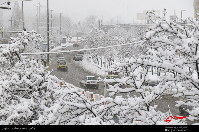 تعطیلی مدارس سری عصر به علت بارش برف در اردبیل