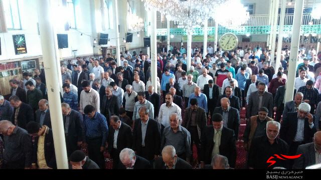 نماز عید سعید فطر به امامت امام جمعه کبودراهنگ برگزار شد