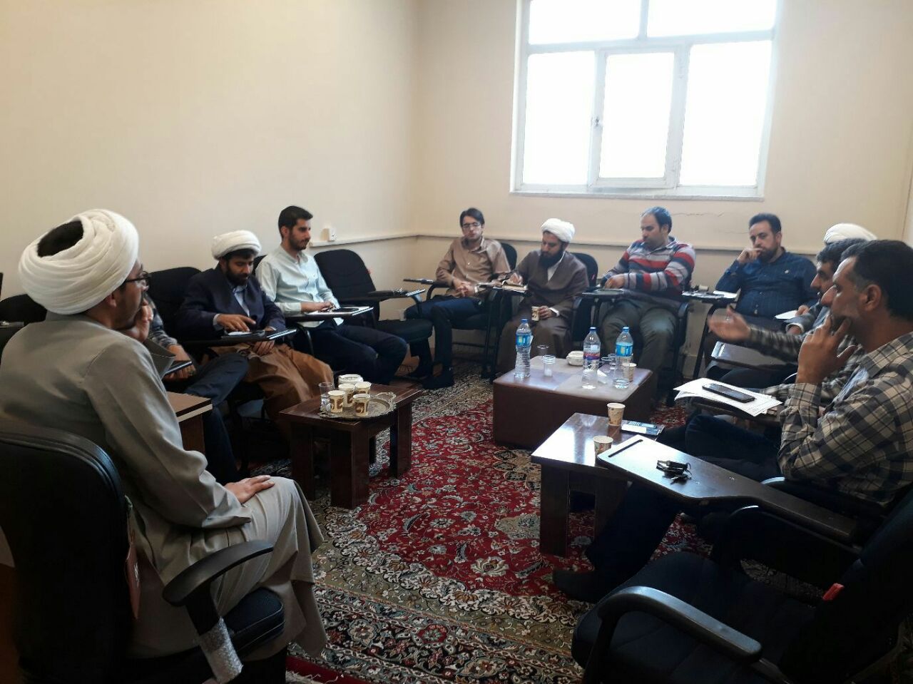 نشست دبیر قرارگاه شهید شاطری استان سمنان با اعضای قرارگاه شاهرود