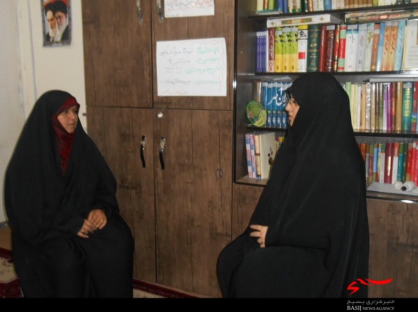 اعزام گروه‌های جهادی طلاب خواهر بسیجی به مناطق محروم قم + تصاویر