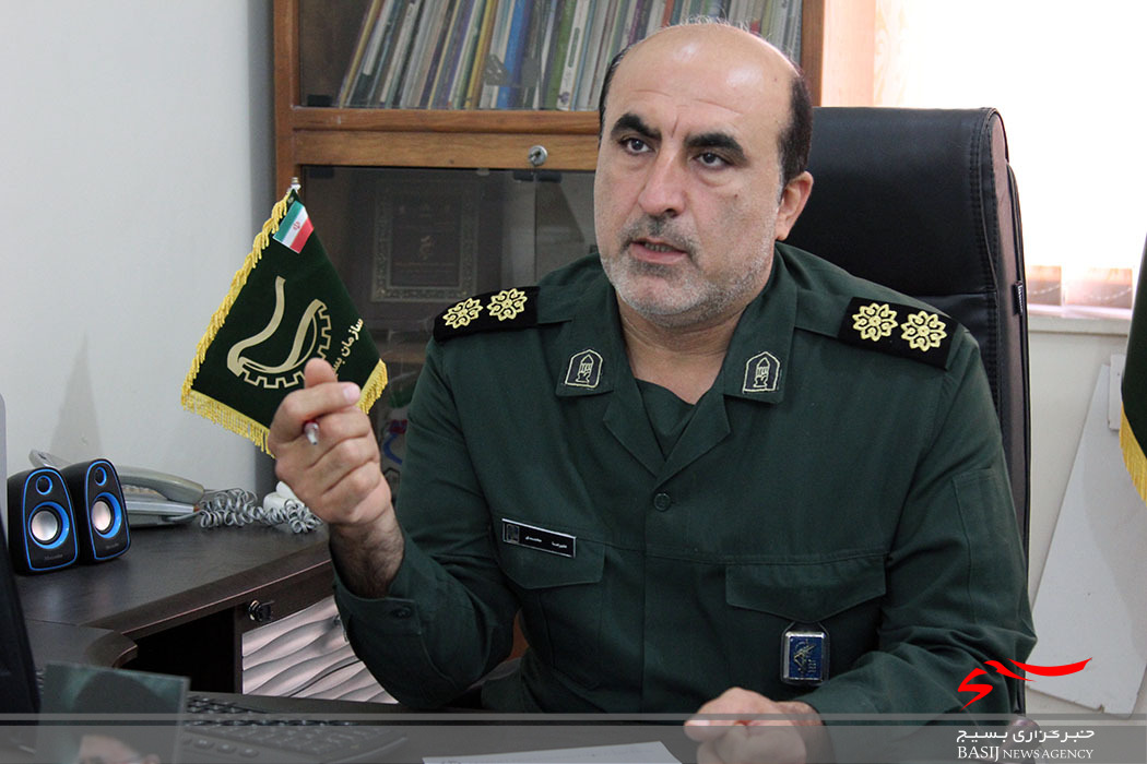 شیفت ایثار یک نگاه جهادی و حماسی کارگران بسیجی است شیفت ایثار یک نگاه جهادی و حماسی کارگران بسیجی است