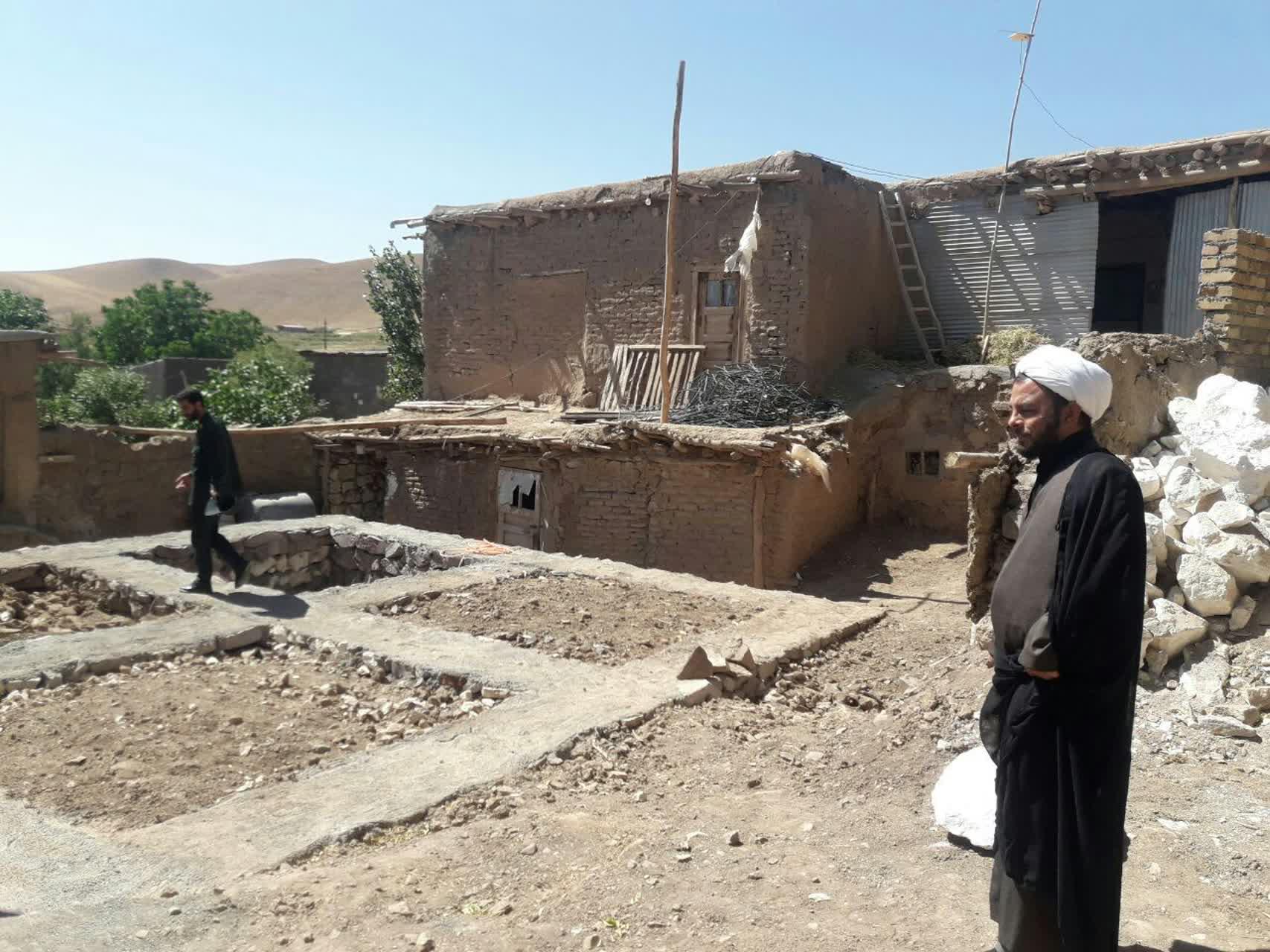 خدمت رسانی به محرومین، زمینه را برای کارآمدی نهادهای انقلابی فراهم کرده است. خدمت رسانی به محرومین، زمینه را برای کارآمدی نهادهای انقلابی فراهم کرده است.